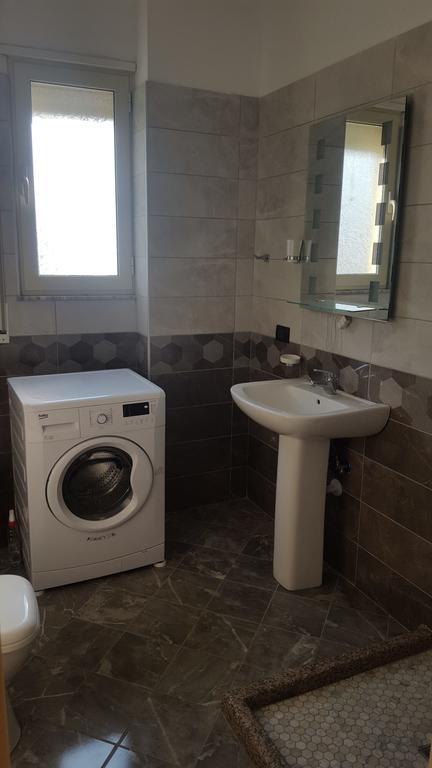 Faik Shehu Apartments Драч Екстериор снимка