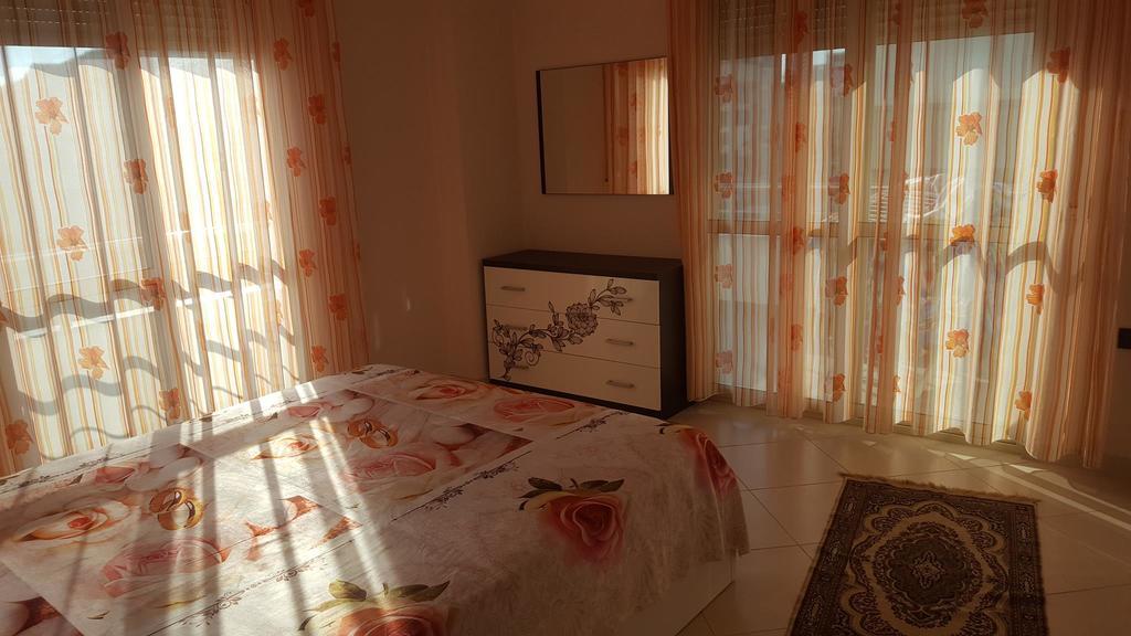 Faik Shehu Apartments Драч Екстериор снимка