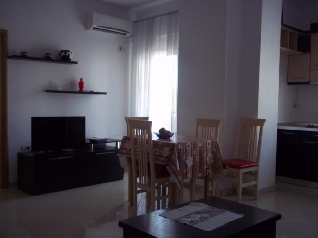 Faik Shehu Apartments Драч Екстериор снимка
