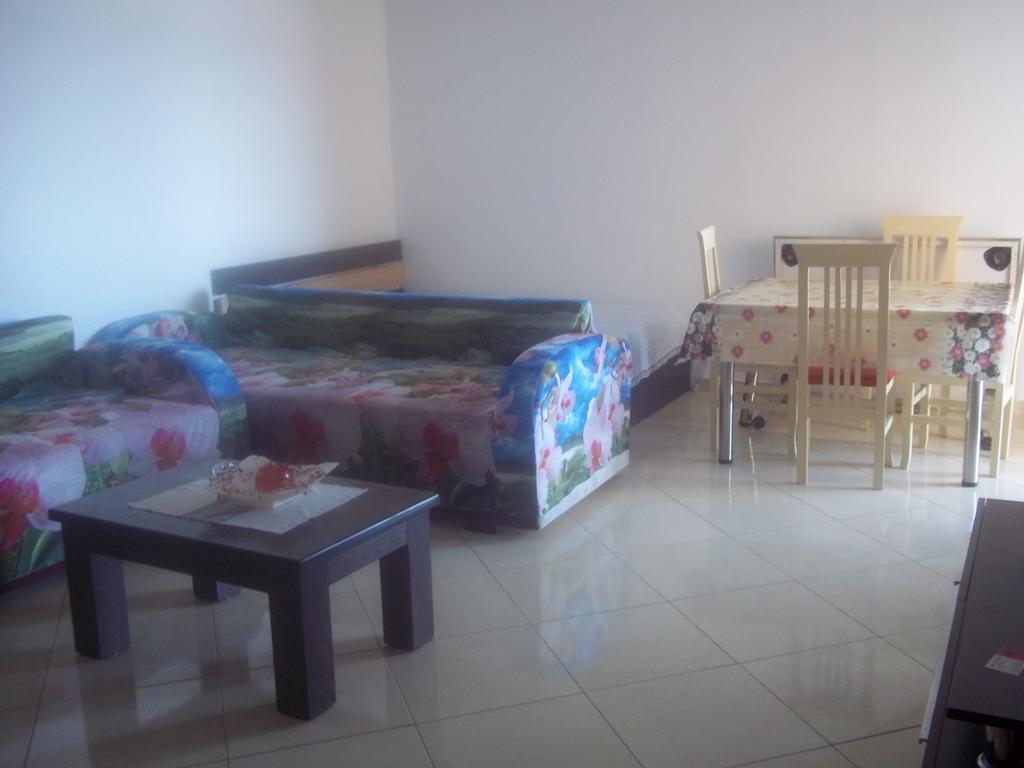 Faik Shehu Apartments Драч Екстериор снимка